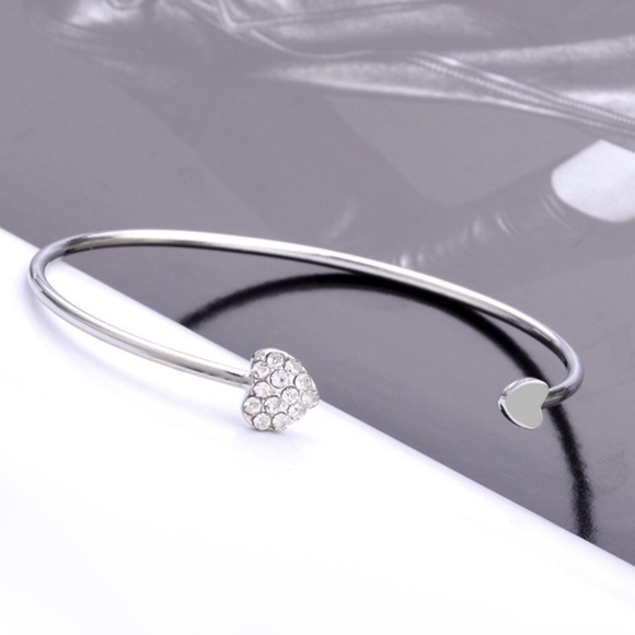 🌸Perfect Gift 🎁 Silver Heart Rhinestone Bracelet - Picture 5 of 5